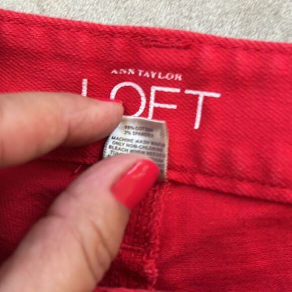 LN! LOFT *Original* Red Cuffed Jeans Shorts Sz 10 - Picture 7 of 11